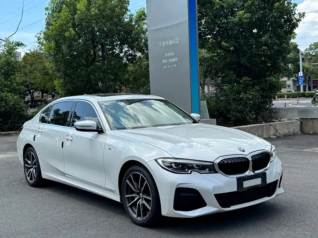BMW 3 Series 2022