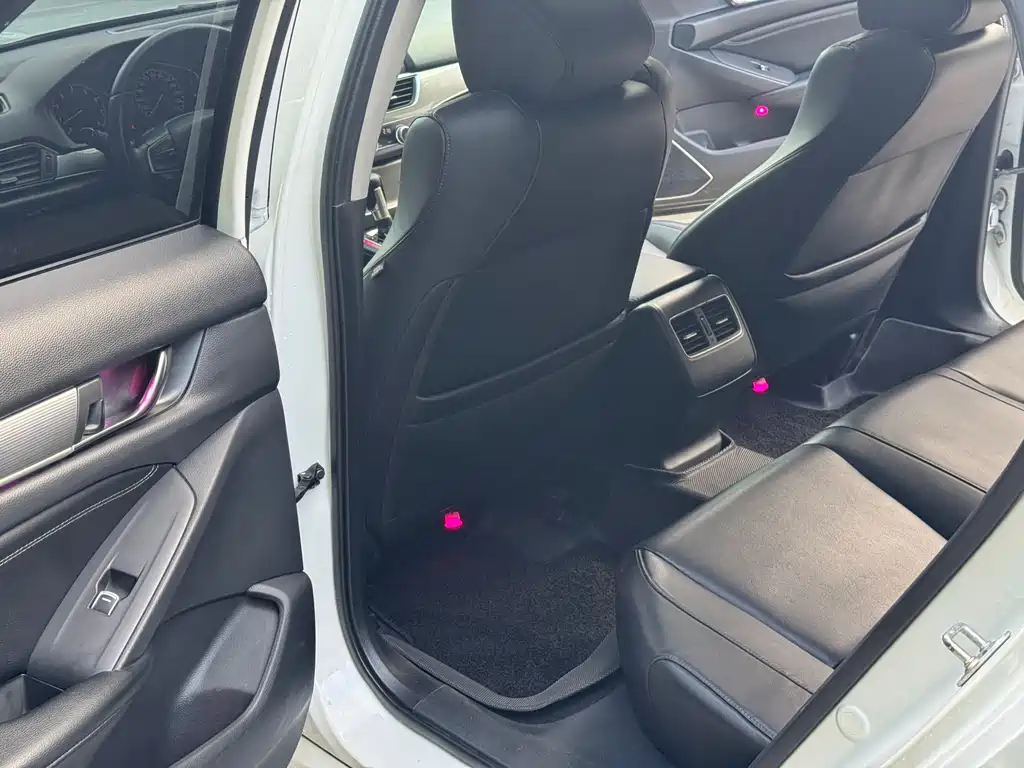 Honda Accord 2021 — фото 12
