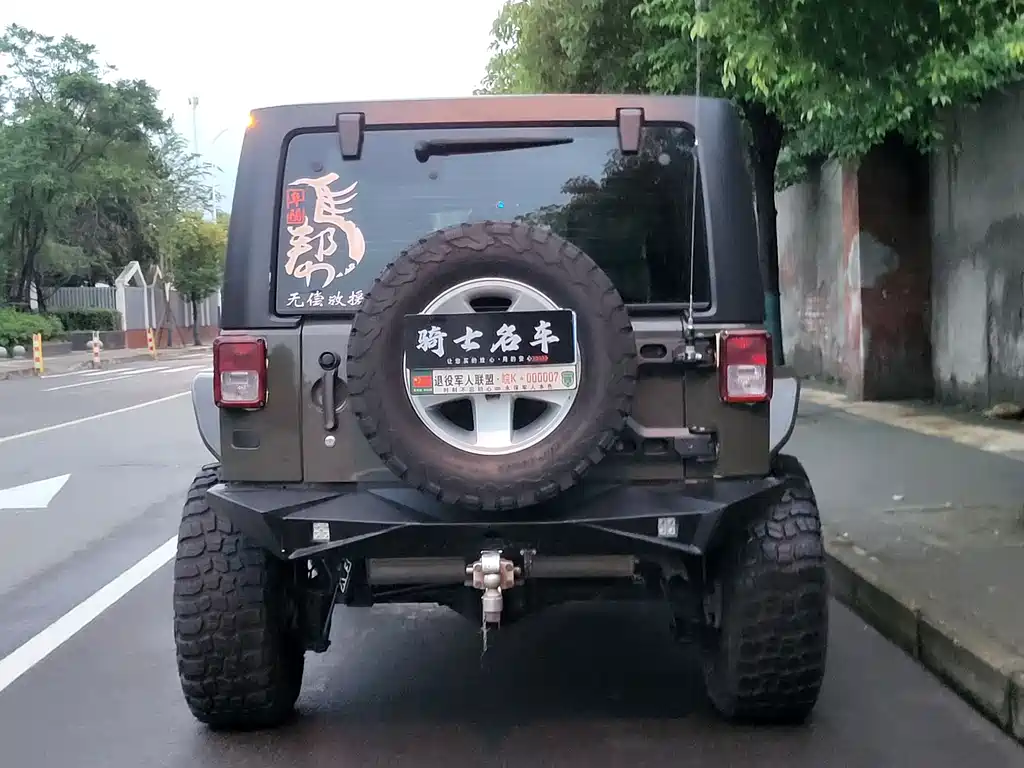 Jeep Wrangler 2017 — фото 5