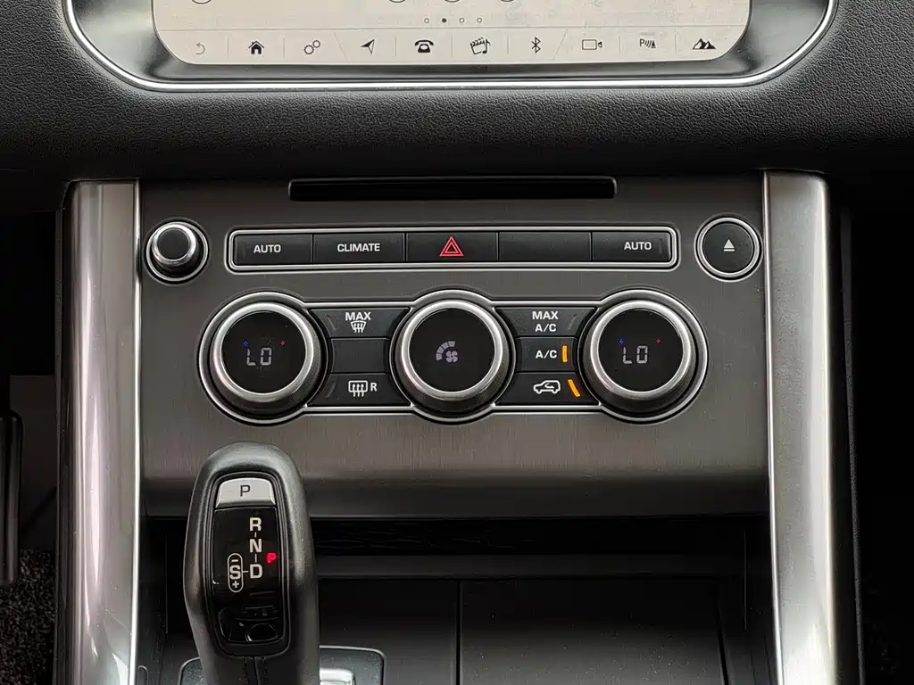 Land Rover Range Rover Sport 2017 — фото 14