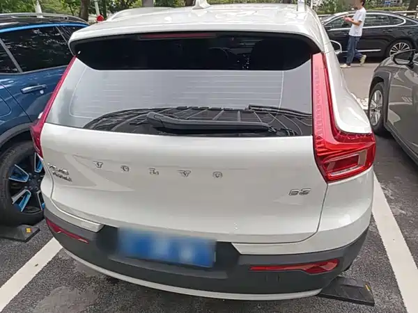 Volvo XC40 2023