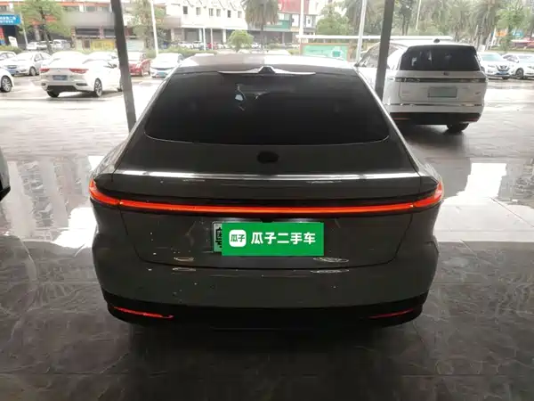 NIO ET7 2022