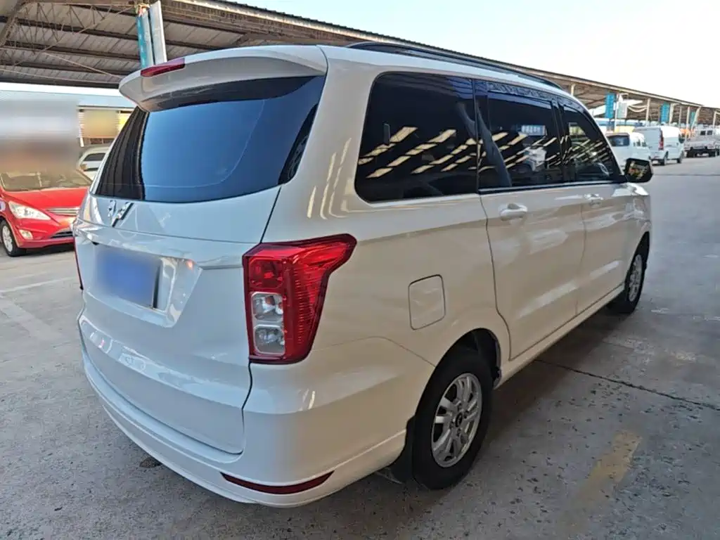 Wuling Hongguang 2019 — фото 7