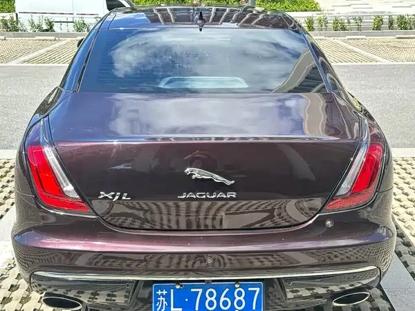 Jaguar XJ 2013