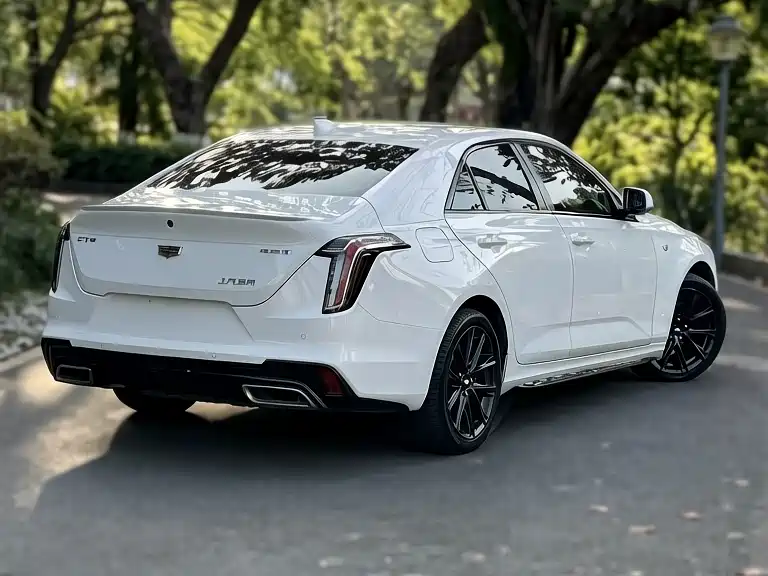 Cadillac CT4 2021 — фото 5