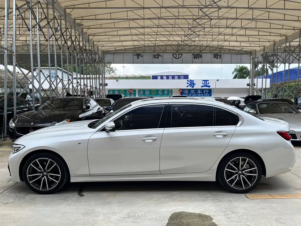 BMW 3 Series 2022