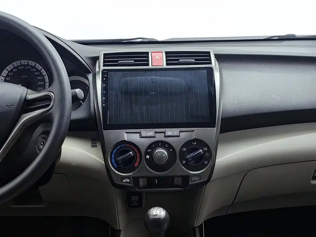 Honda City Classic 2015 — фото 12