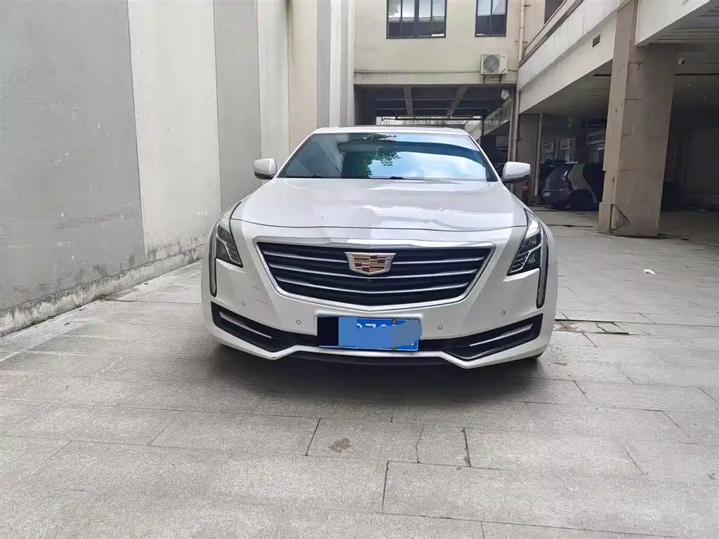Cadillac CT6 2018 — фото 2