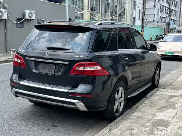 Mercedes-Benz M-Class 2015