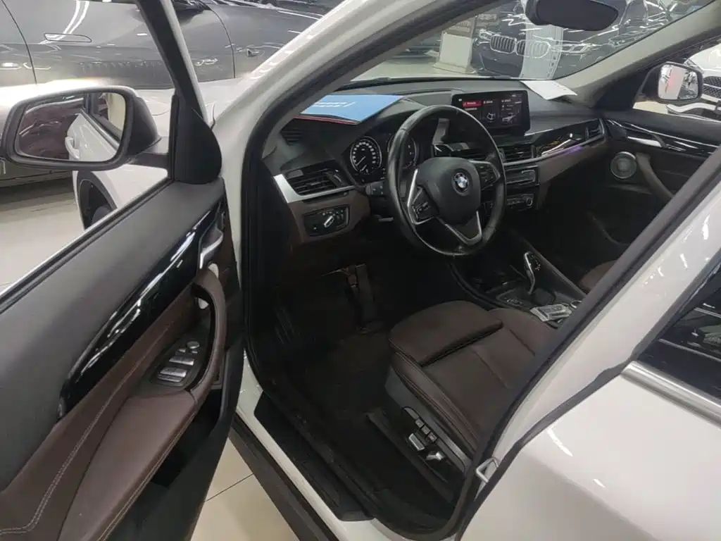 BMW X1 2021 — фото 16