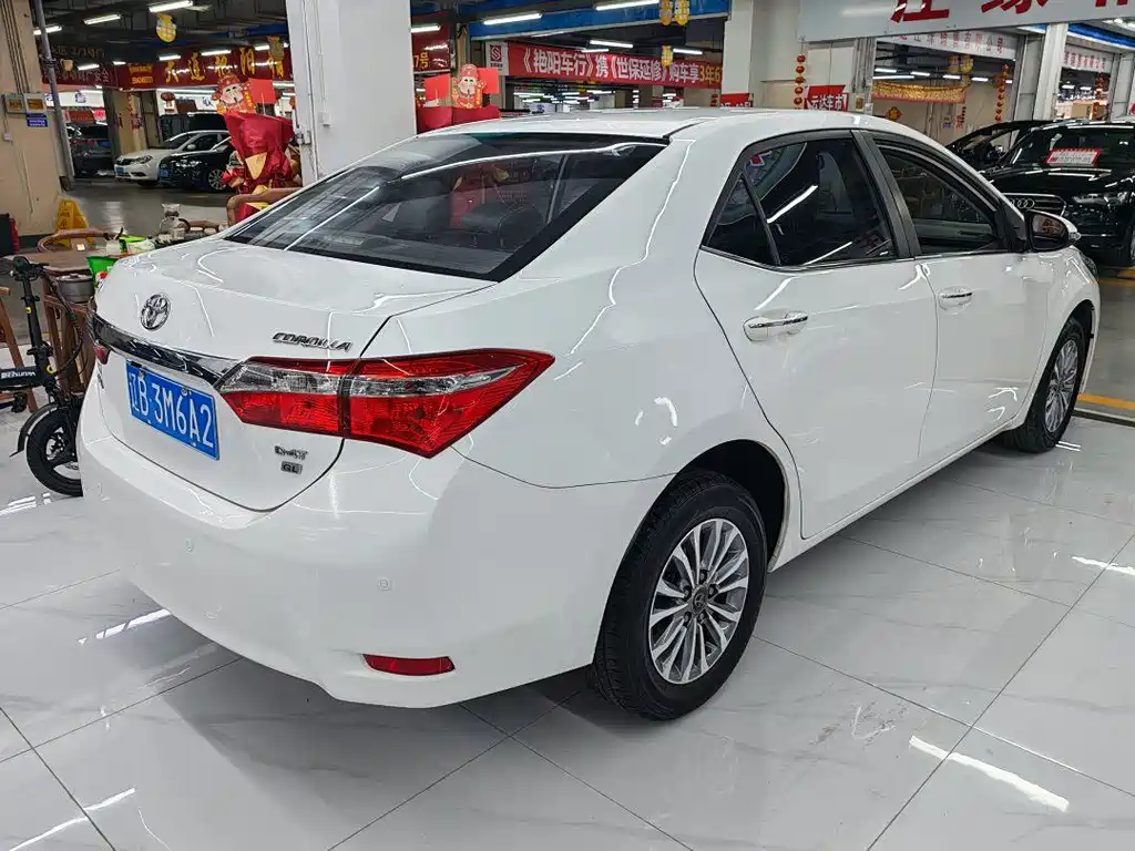 Toyota Corolla 2018 — фото 4