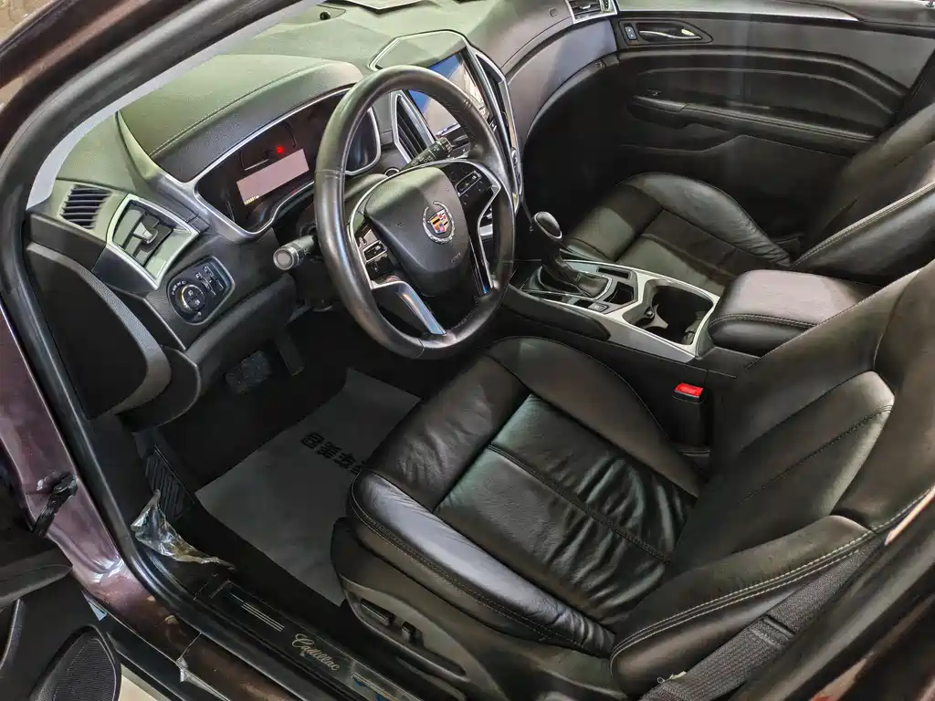 Cadillac SRX 2015 — фото 11
