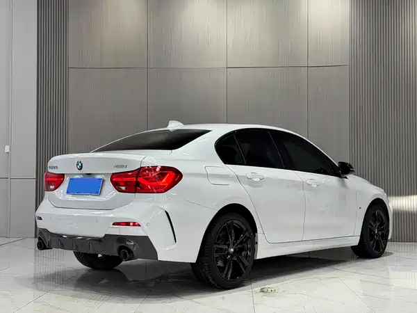 BMW 1 Series 2022
