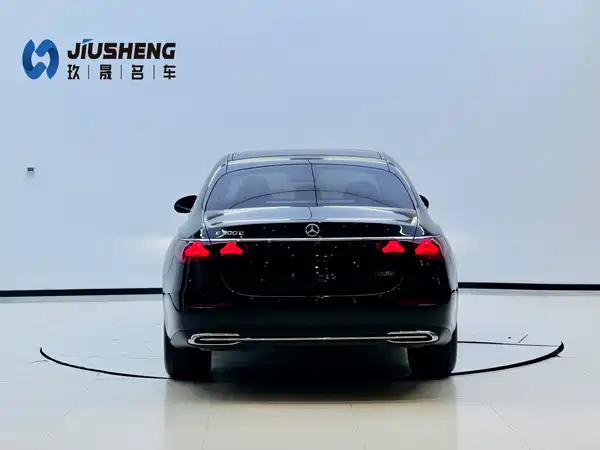 Mercedes-Benz E-Class 2024