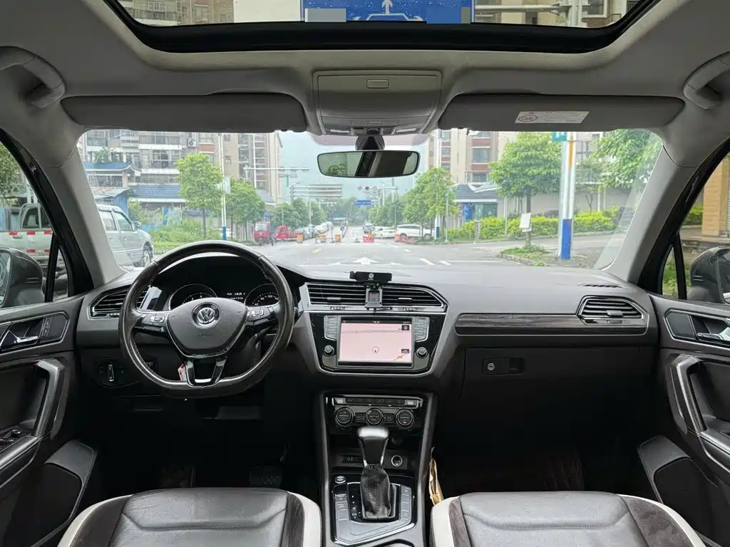 Volkswagen Tiguan L 2017