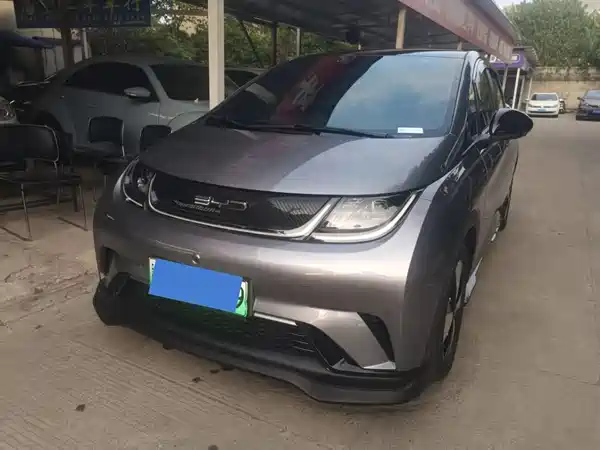 BYD Dolphin 2023