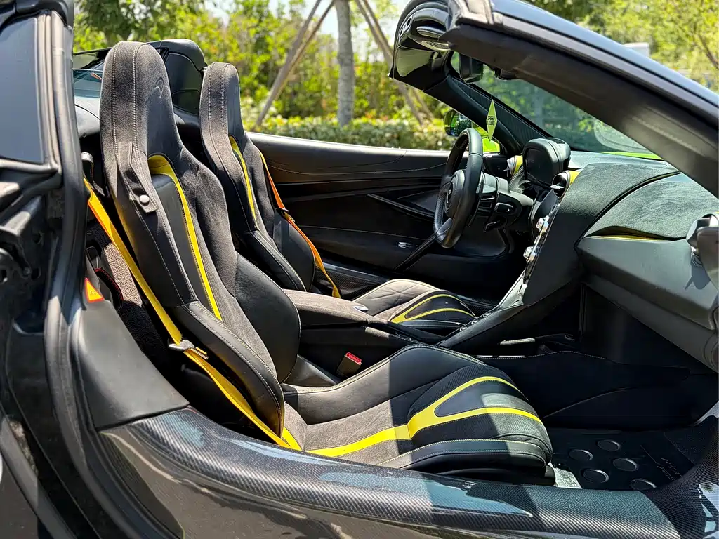 McLaren 720S 2020 — фото 16
