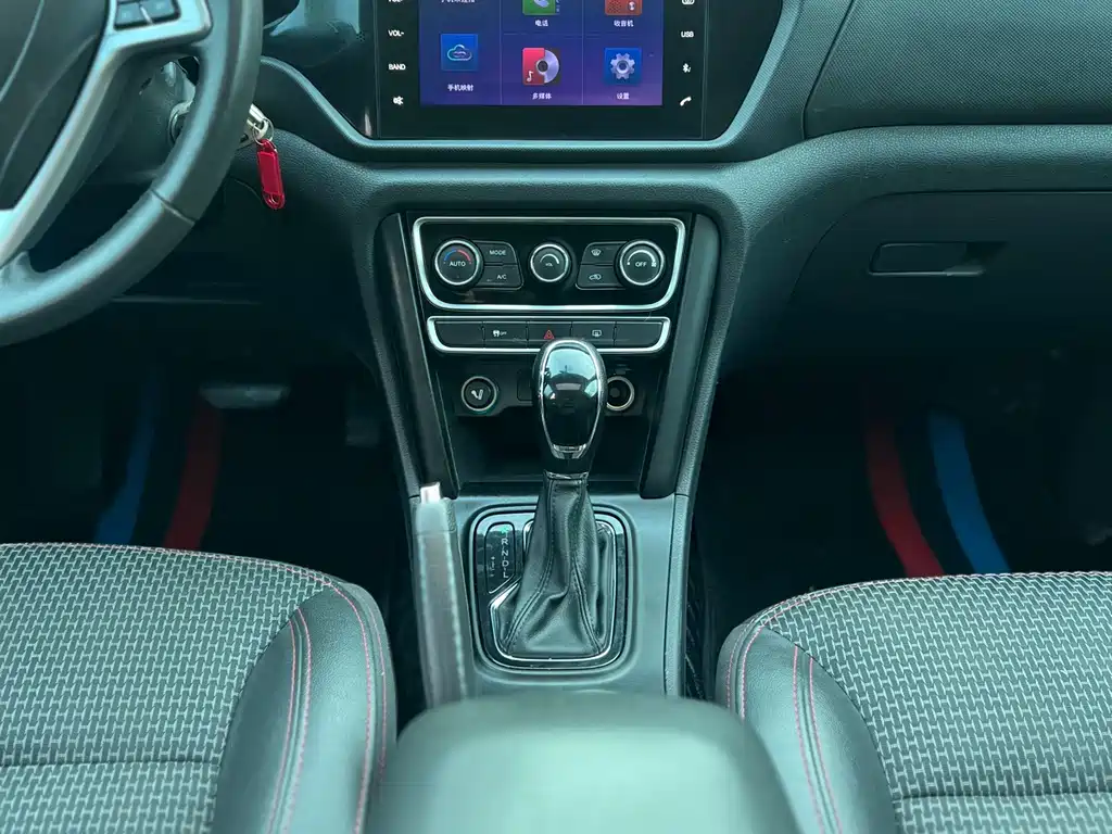Chery Tiggo 3 2018 — фото 12