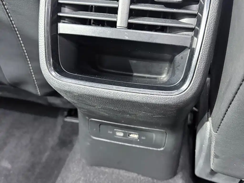 Skoda Octavia 2023 — фото 14