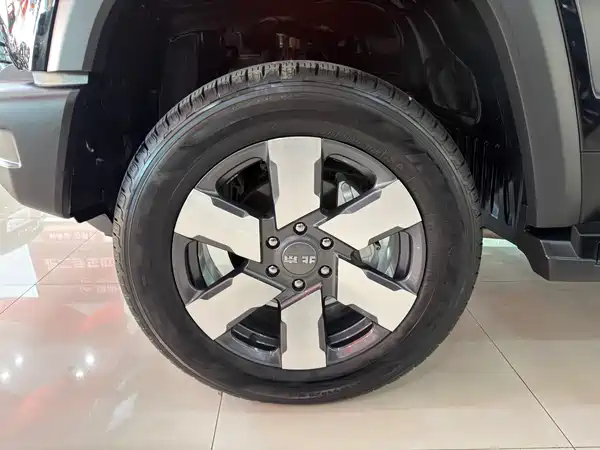 BAIC BJ40 Extended Range 2025