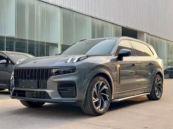 Lynk & Co 09 EM-P 2022