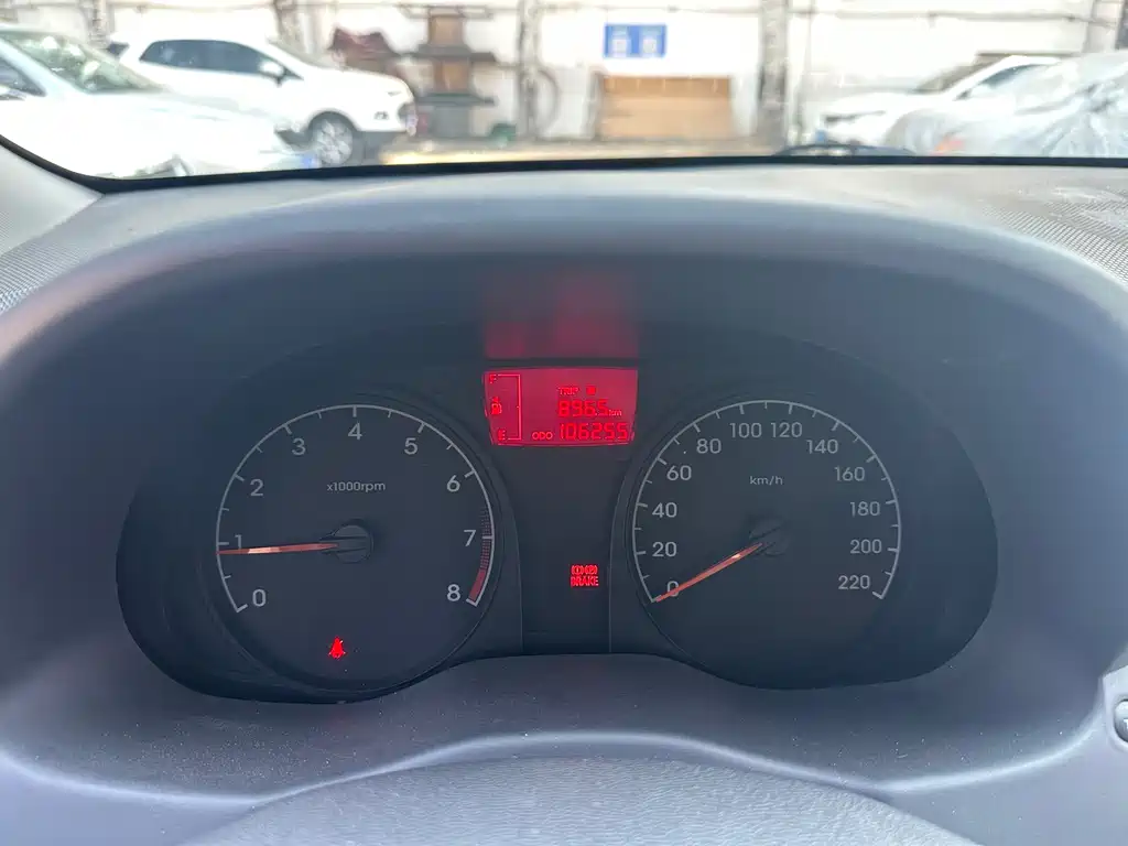 Hyundai Verna 2016 — фото 17