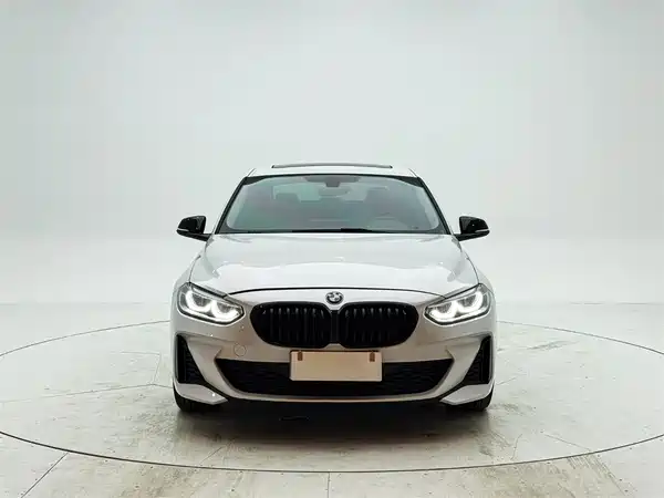 BMW 1 Series 2021