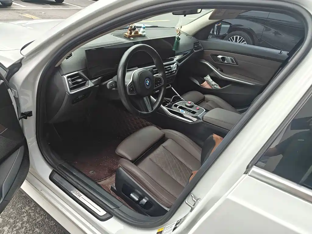 BMW i3 2023