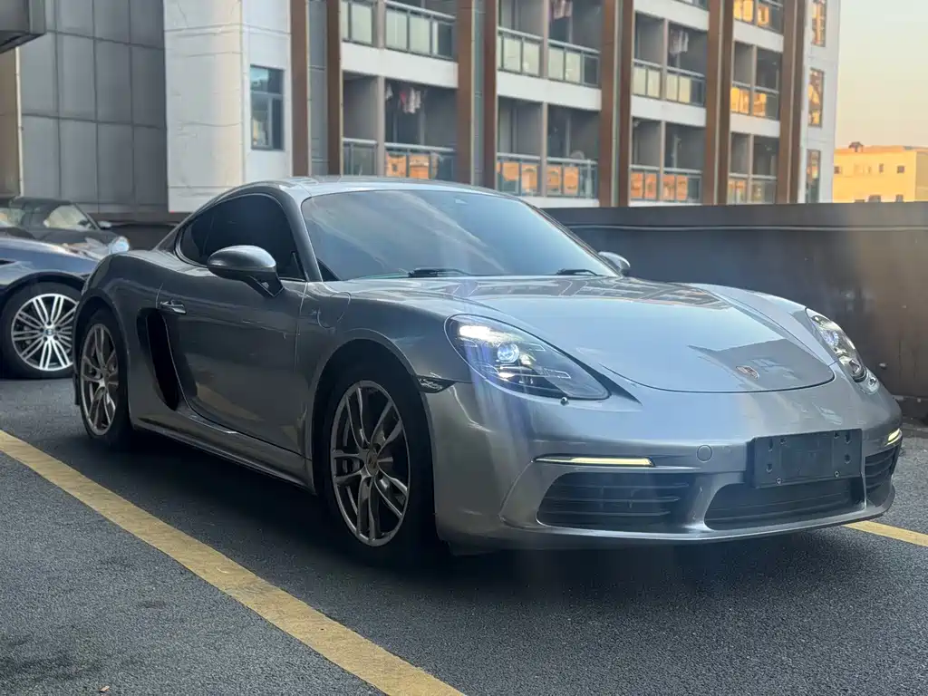 Porsche 718 2018 — фото 1