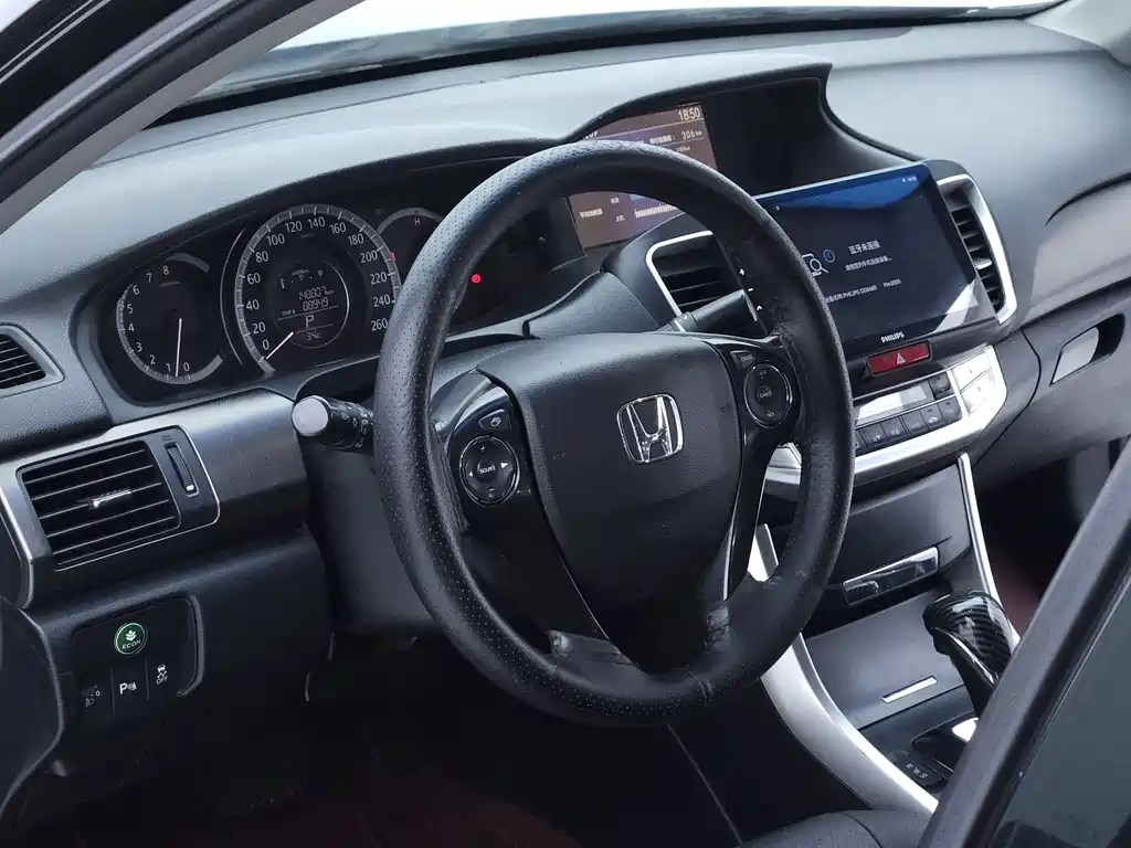 Honda Accord 2015 — фото 15