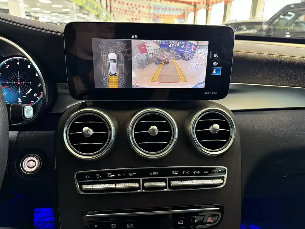 Mercedes-Benz GLC 2020 — фото 16