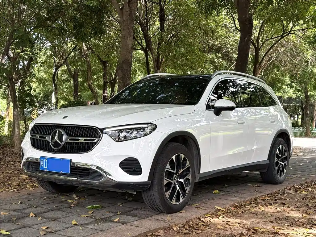Mercedes-Benz GLC 2023 — фото 1