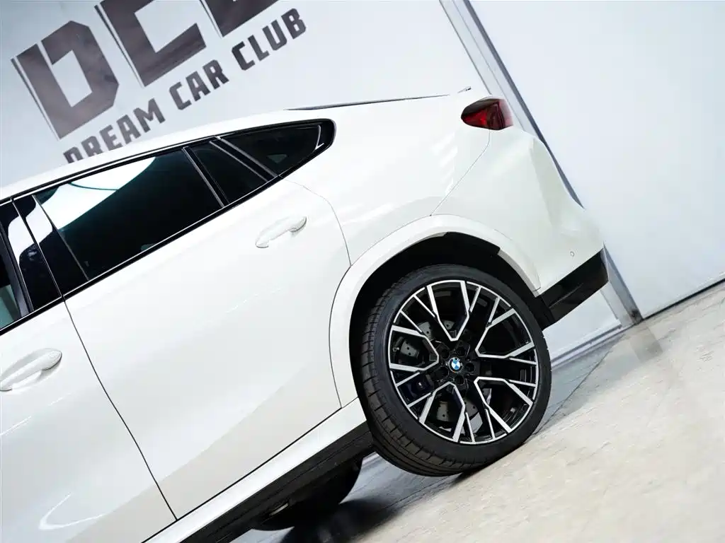 BMW X6 M 2022 — фото 52