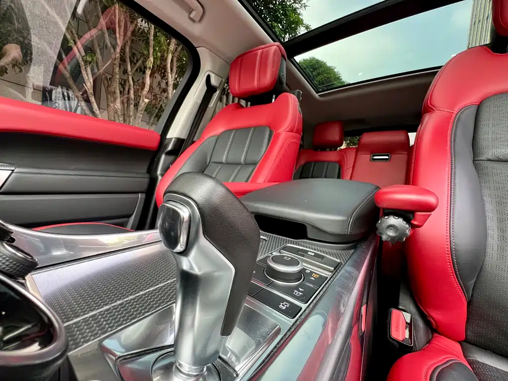 Land Rover Sport 2020 — фото 18