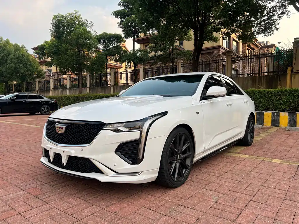 Cadillac CT4 2020