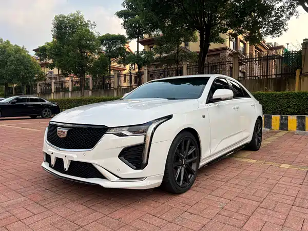 Cadillac CT4 2020