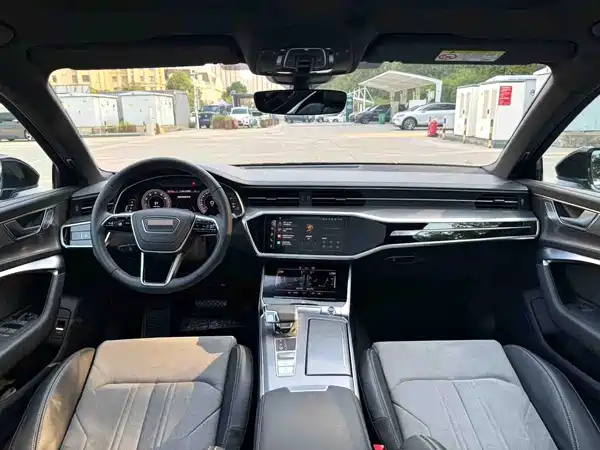 Audi A6L 2025