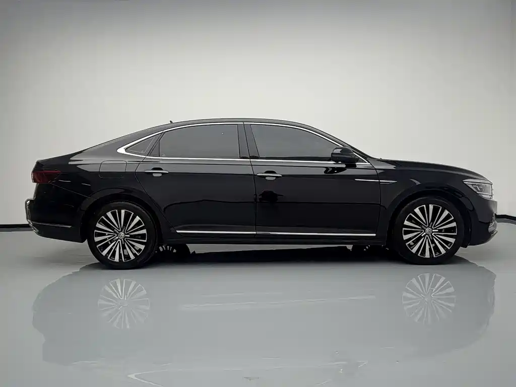 Volkswagen Passat 2020 — фото 8