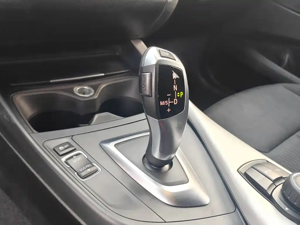 BMW 1 Series 2014 — фото 16