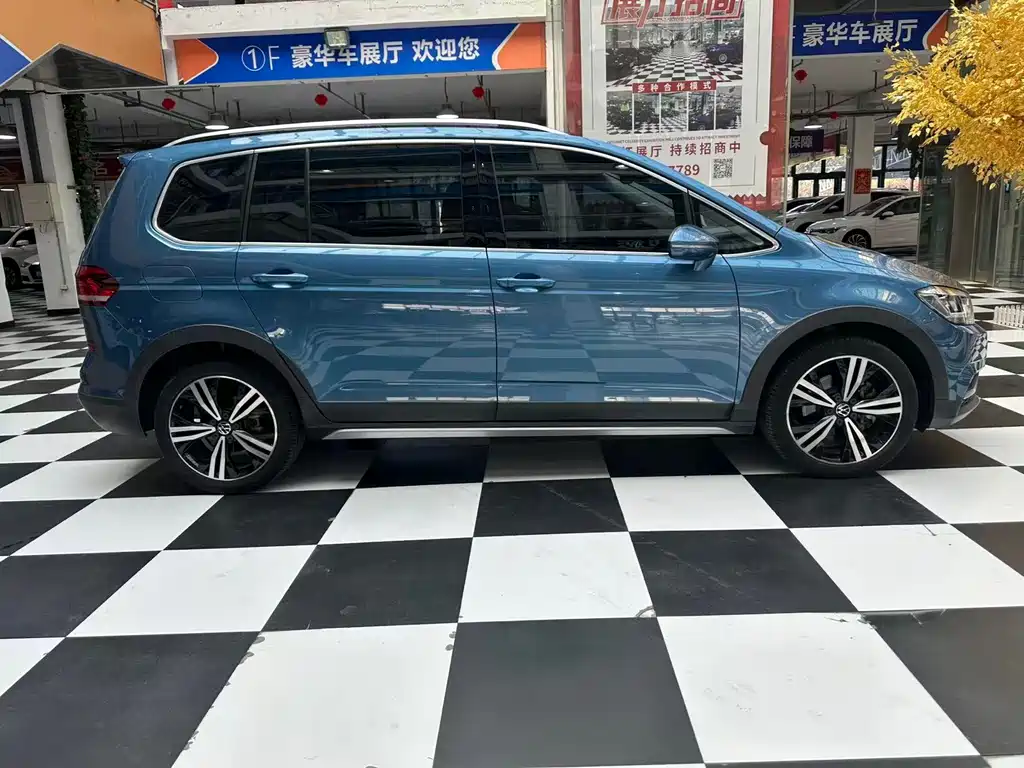 Volkswagen Touran 2022