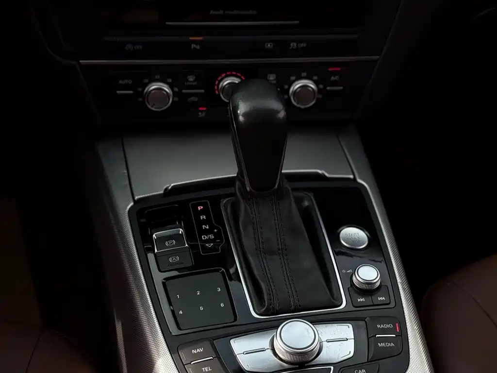 Audi A6L 2018 — фото 9