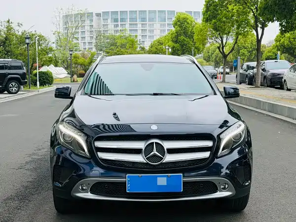 Mercedes-Benz GLA 2016