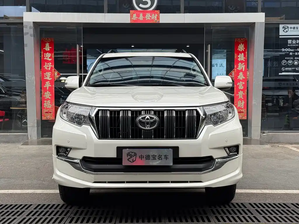 Toyota Prado 2020 — фото 2