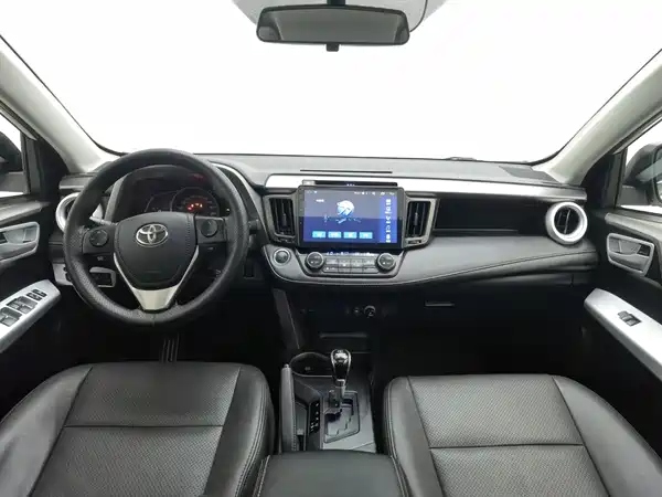 Toyota RAV4 2017