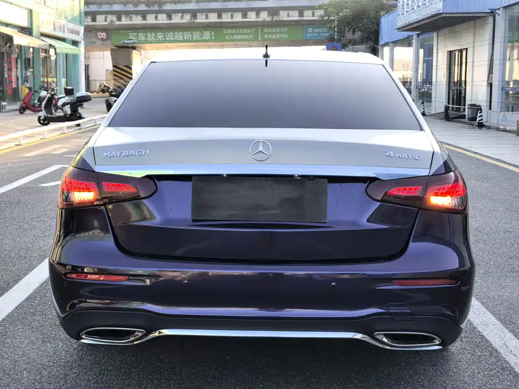 Mercedes-Benz E-Class 2013 — фото 16