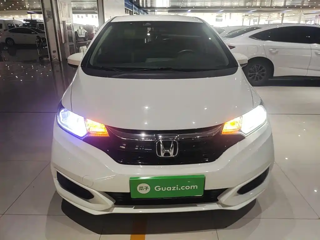 Honda Fit 2018 — фото 3