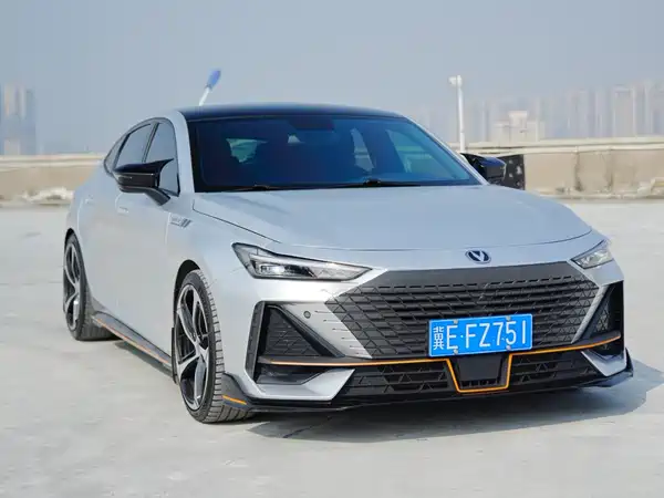 Changan UNI-V 2022