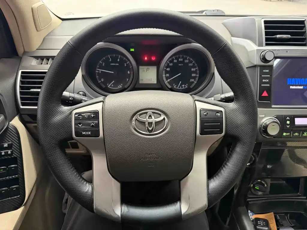 Toyota Prado 2017 — фото 11