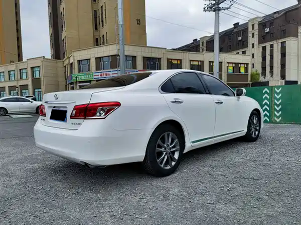 Lexus ES 2010