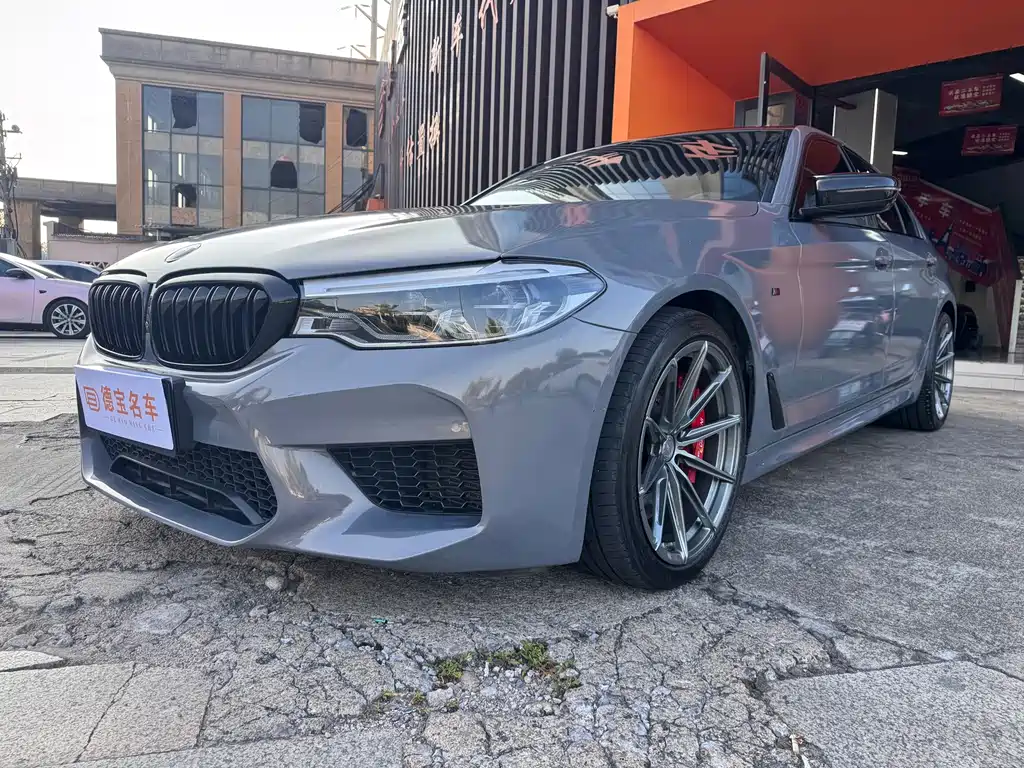 BMW 5 Series 2019
